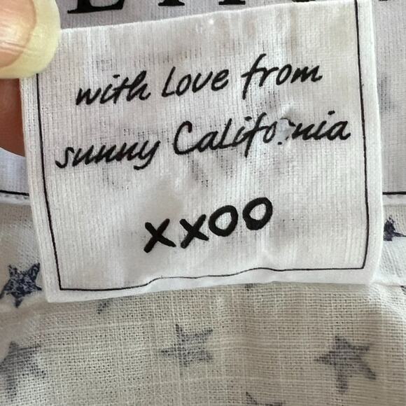 Frank & Eileen Shirt Eileen Women's Size Large Relaxed Button-Up White Navy Star - Picture 9 of 9